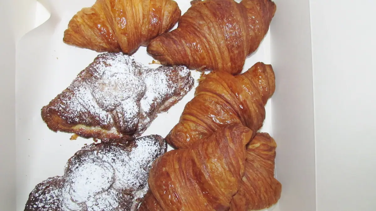 Happylicious Dessrrt – patisserie in Swansea town centre